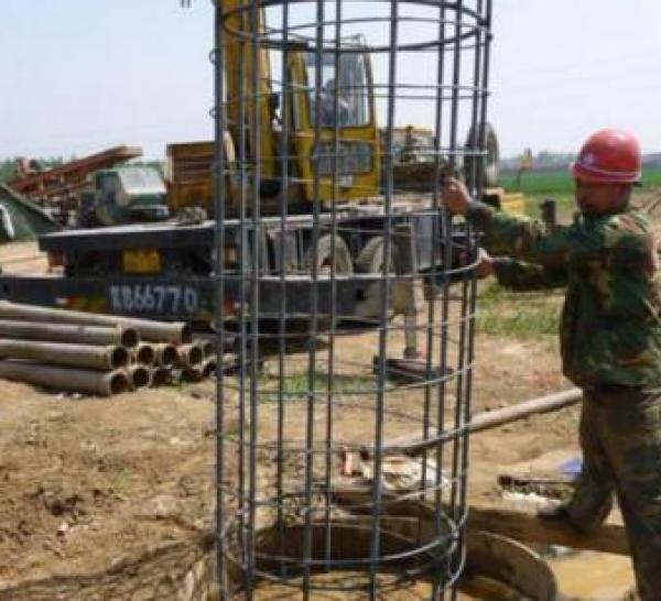 加工中心使用排屑機(jī)的注意事項